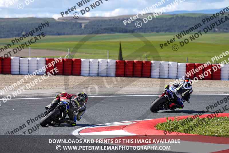 cadwell no limits trackday;cadwell park;cadwell park photographs;cadwell trackday photographs;enduro digital images;event digital images;eventdigitalimages;navarra;no limits trackdays;peter wileman photography;racing digital images;trackday digital images;trackday photos